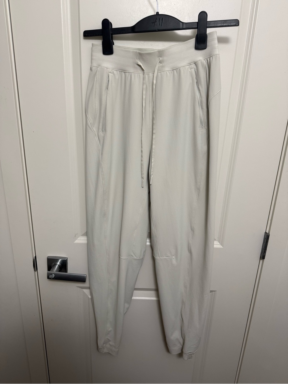 Lululemonw Women's Softstreme High-Rise Jogger Pants in size 4